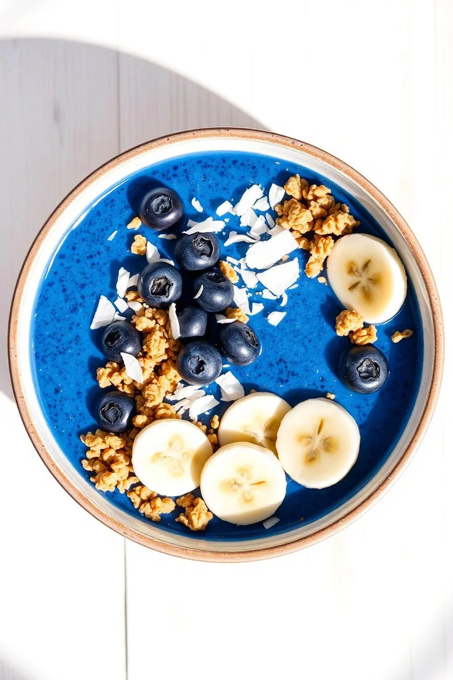 Smoothie bowl bleu vibrant